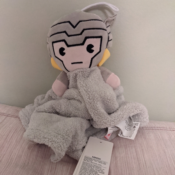 Miniso Marvel Bundle - Picture 2 of 7